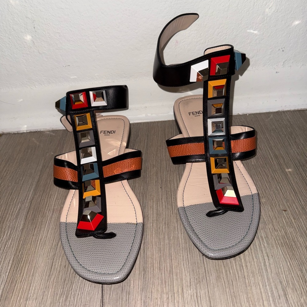 Fendi Black Multicolor Stud T-Strap Sandals with Brown Accents